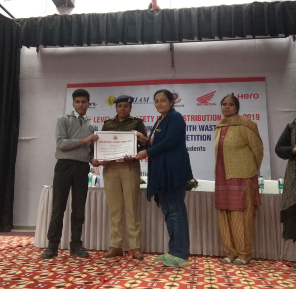 Winners in Road Safety Quiz Competition at Range- Level