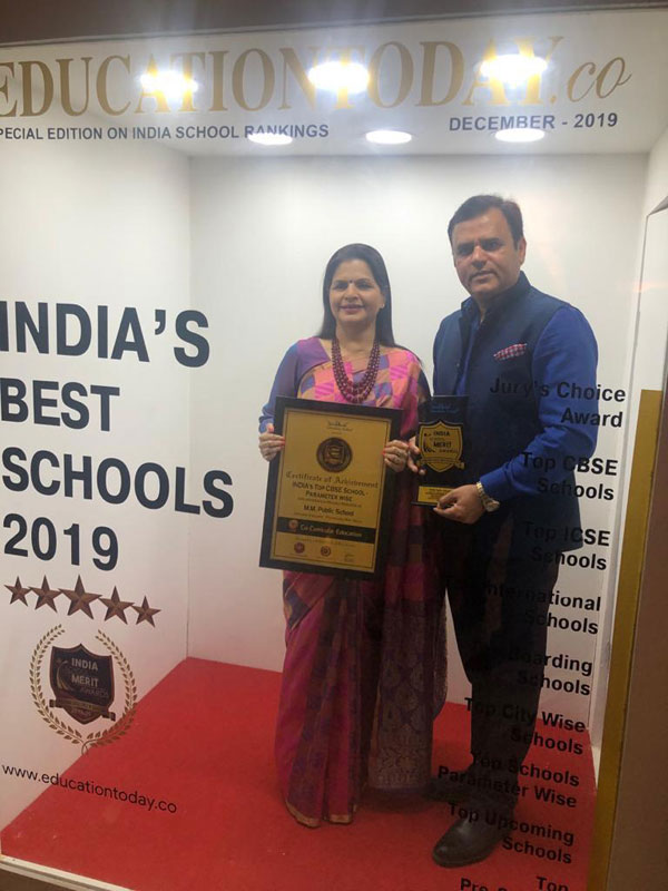 Felicitation of Director Sir and Principal Madam in India School Merit Awards 2019