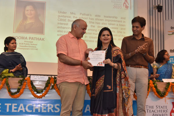 Felicitation and Recognition of Principal Ma’am Ms. Rooma Pathak