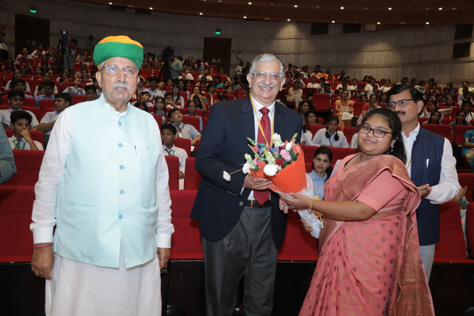 MMPS Awarded With Pandit Motilal Nehru Running Parliamentary Shield 