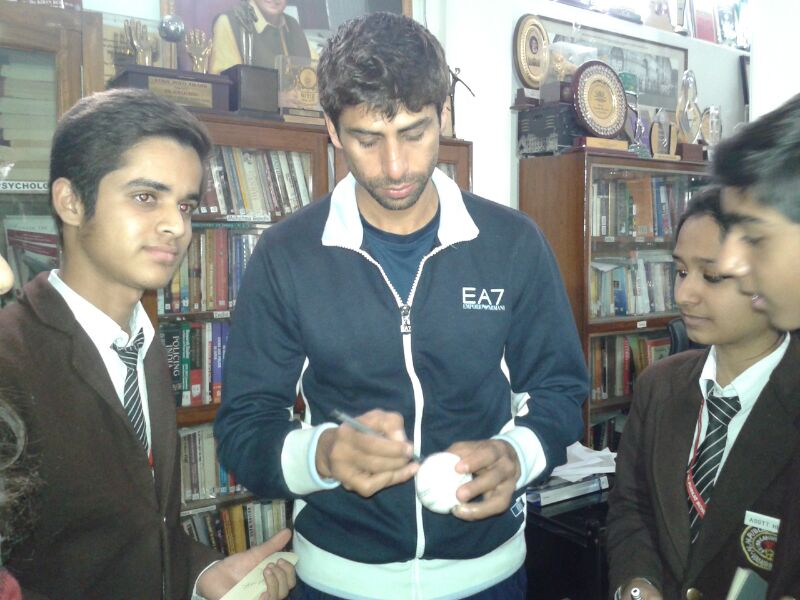  Interaction with Ashish Nehra 10-02-2014