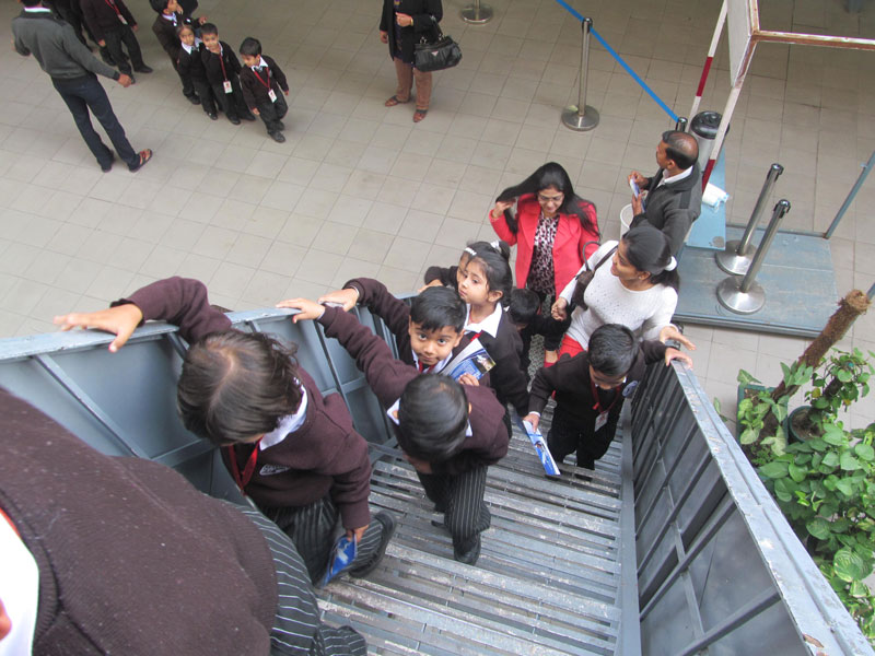  Visit to Aeroplanet on 04-03-2014
