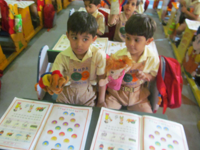 Reading Activity Of LKG-UKG On 30-04-2014