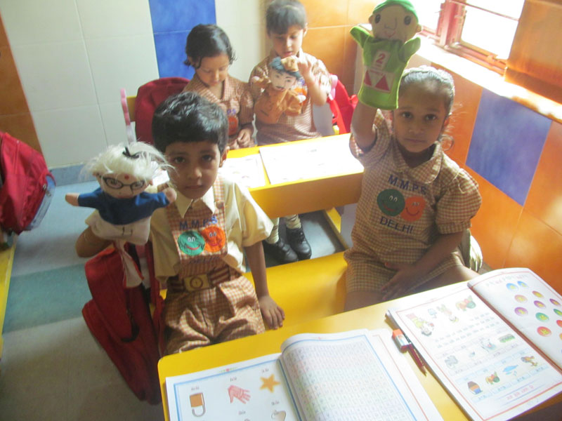Reading Activity Of LKG-UKG On 30-04-2014