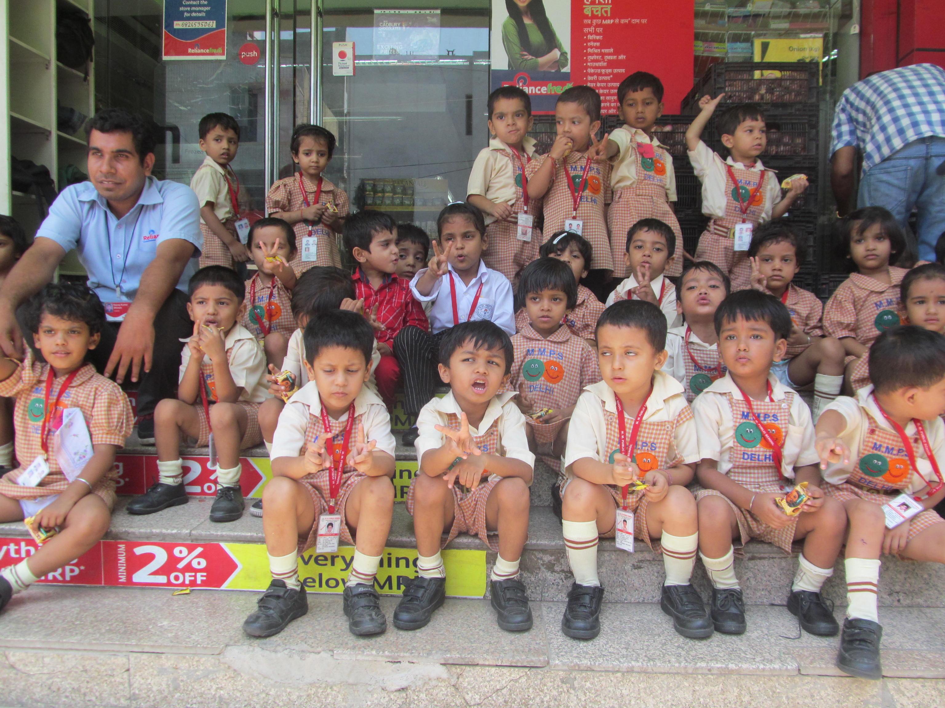 Visit To Reliance Fresh Of Primary Classes