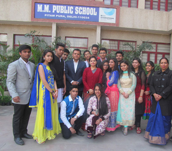CLASS XII FAREWELL IN SCHOOL