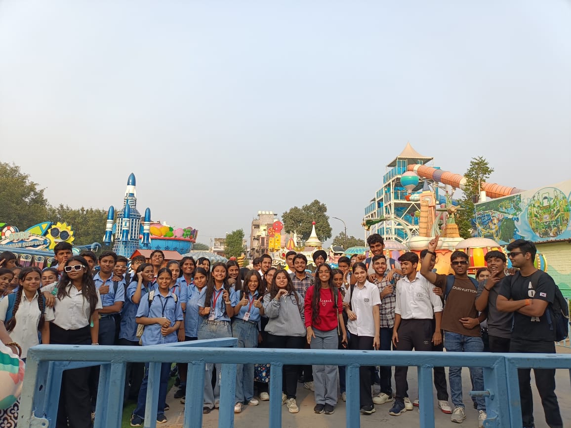 PICNIC AT FUN N FOOD VILLAGE