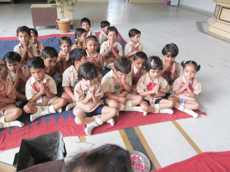 HAWAN OF CLASS LKG AND UKG ON 21-07-2014