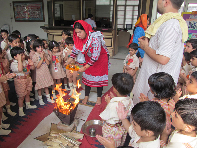 HAWAN OF CLASS LKG AND UKG ON 21-07-2014