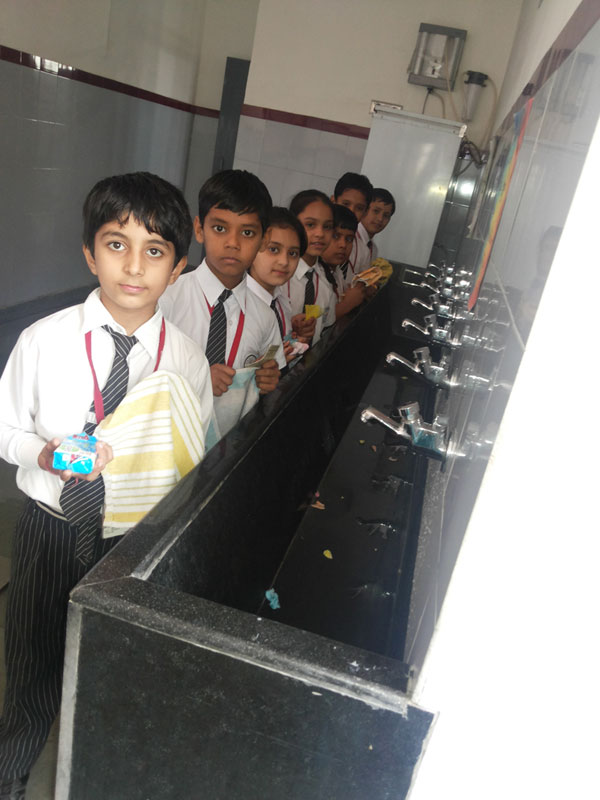 HAND WASH ACTIVITY BY HEALTH & HYGIENE CLUB ON 15-10-2014