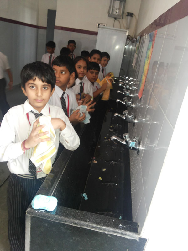 HAND WASH ACTIVITY BY HEALTH & HYGIENE CLUB ON 15-10-2014