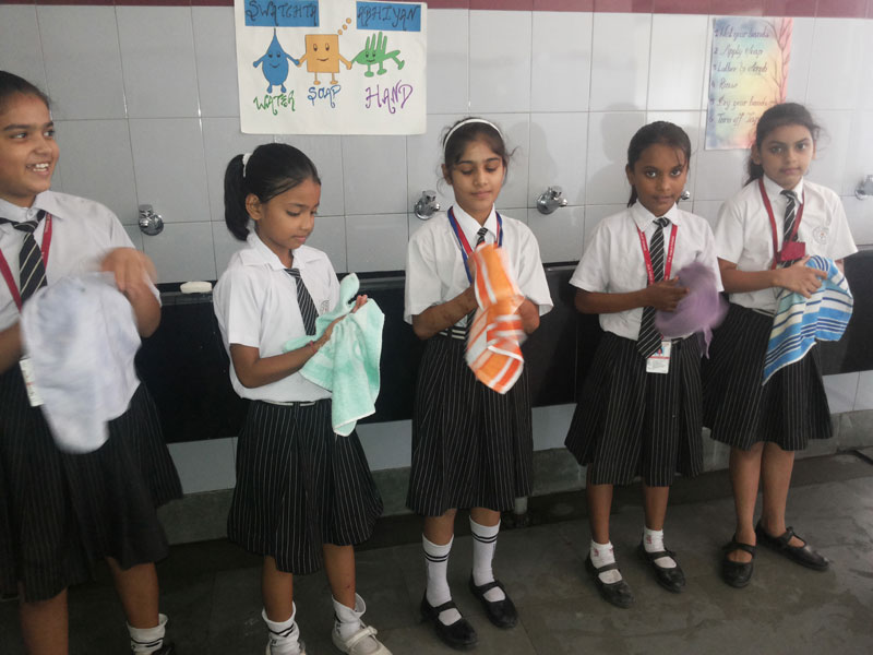 HAND WASH ACTIVITY BY HEALTH & HYGIENE CLUB ON 15-10-2014