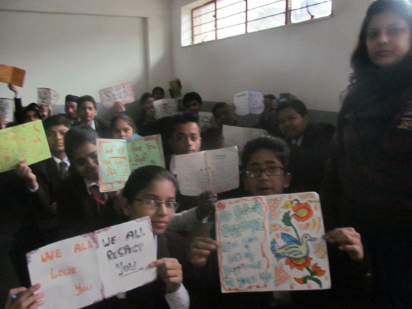 MAKING CARDS AND CRAFT GIFTS FOR INMATES OF OLD AGE HOME