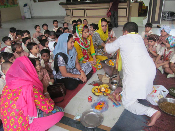 Hawan of L.K.G & U.K.G classes