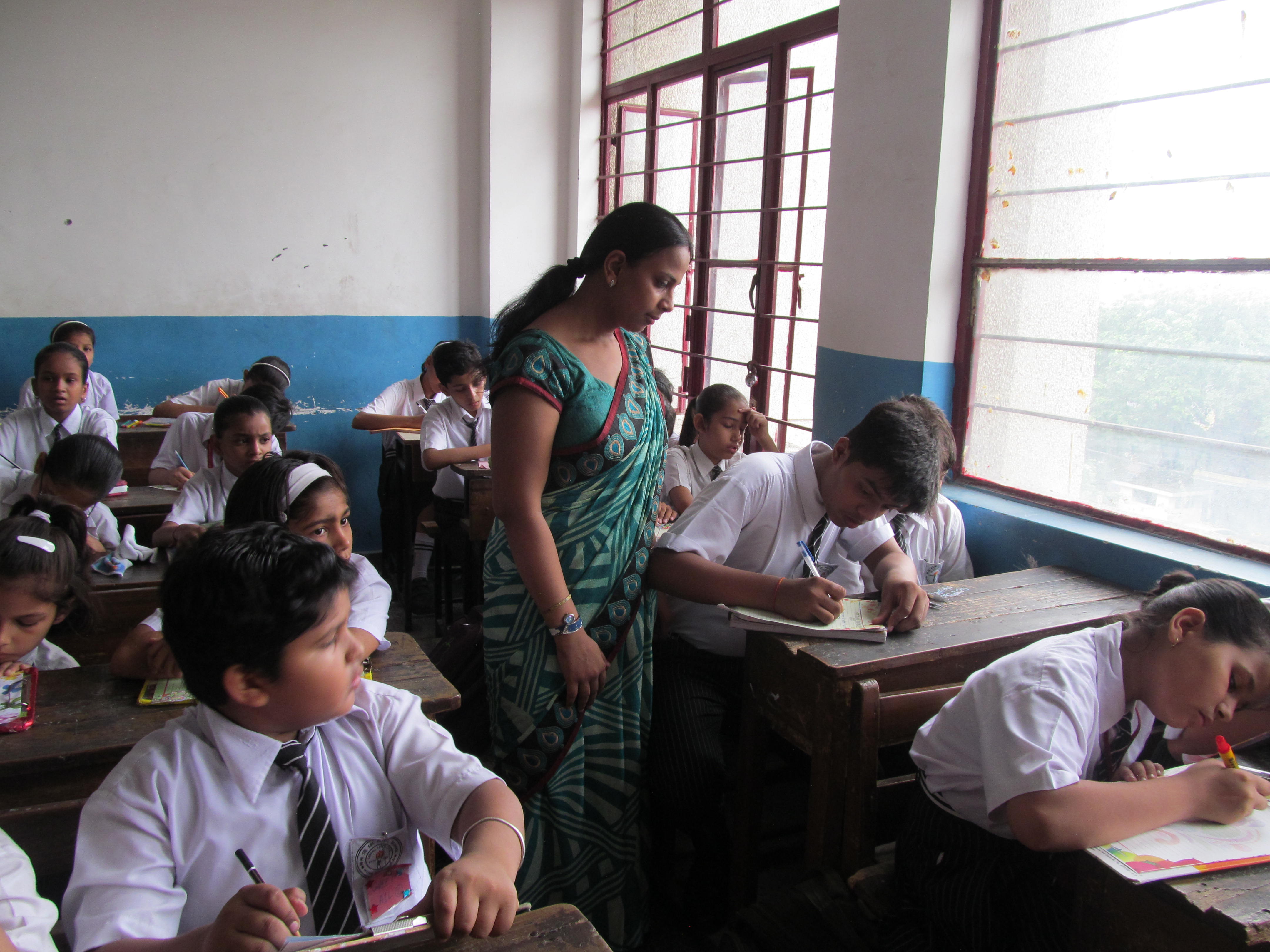  HINDI LEKHAN PRATIYOGITA
