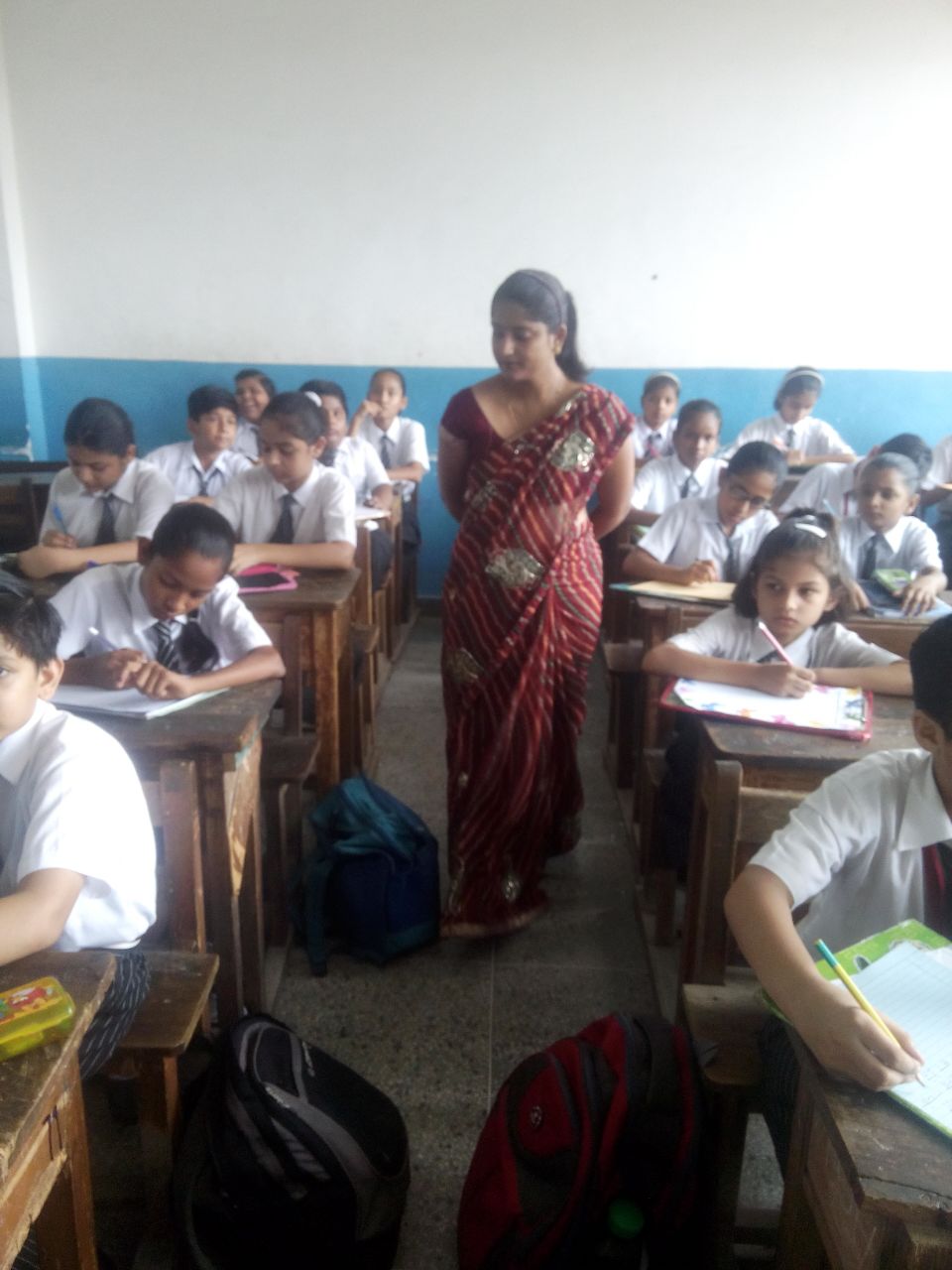  HINDI LEKHAN PRATIYOGITA