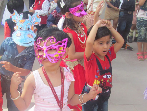 Mask Party by Tiny Tots