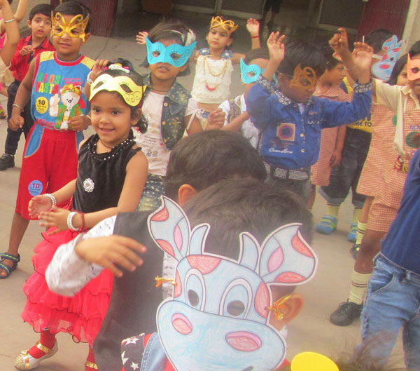 Mask Party by Tiny Tots
