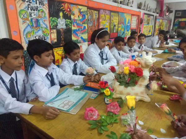 Ikebana (Flower Arrangement) Workshop by Art & Craft Club