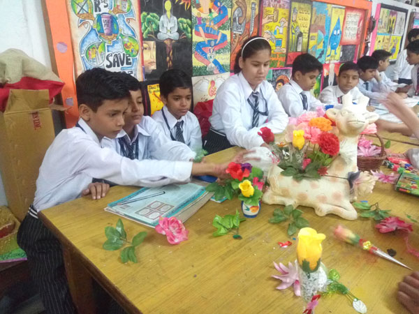 Ikebana (Flower Arrangement) Workshop by Art & Craft Club