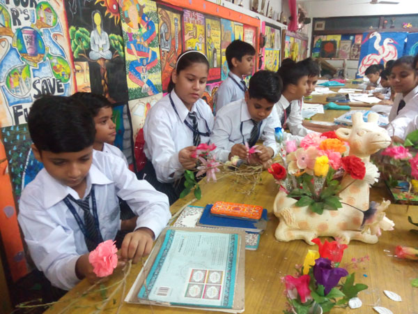 Ikebana (Flower Arrangement) Workshop by Art & Craft Club