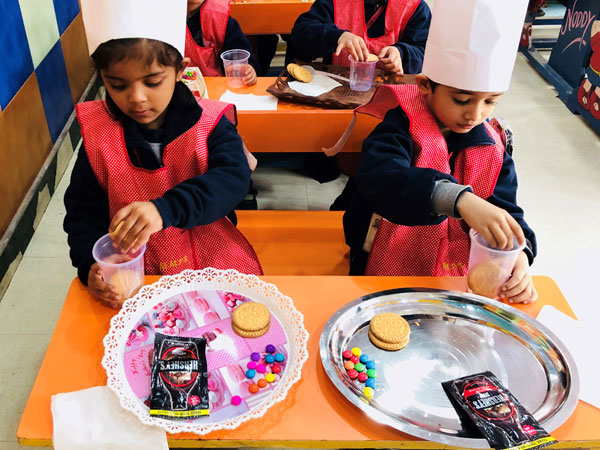 Flameless Cooking by Mont Students