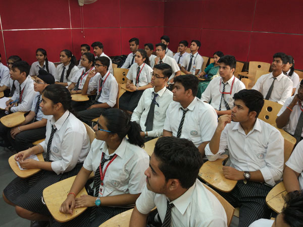 Declamation activity by English club