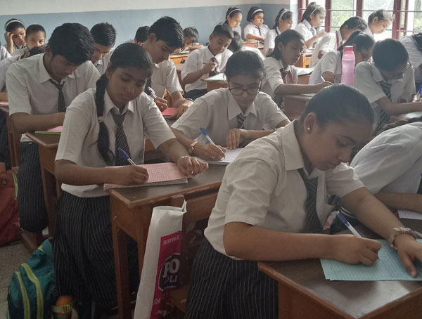 Application Writing by Hindi Club