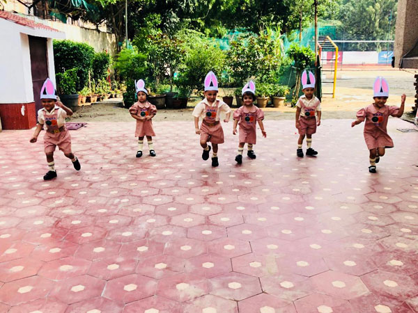 Rabbit Race by Mont students