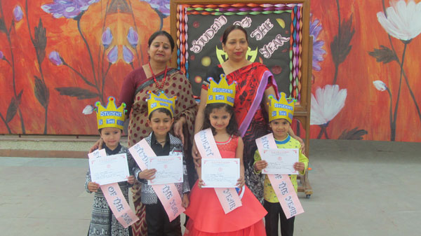 Student of the Year celebration for Mont classes