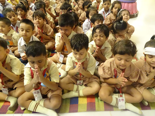 Visit to Iskcon Temple by Mont Students