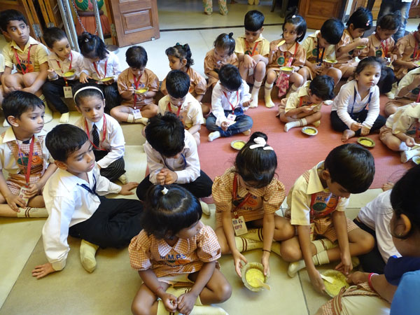 Visit to Iskcon Temple by Mont Students
