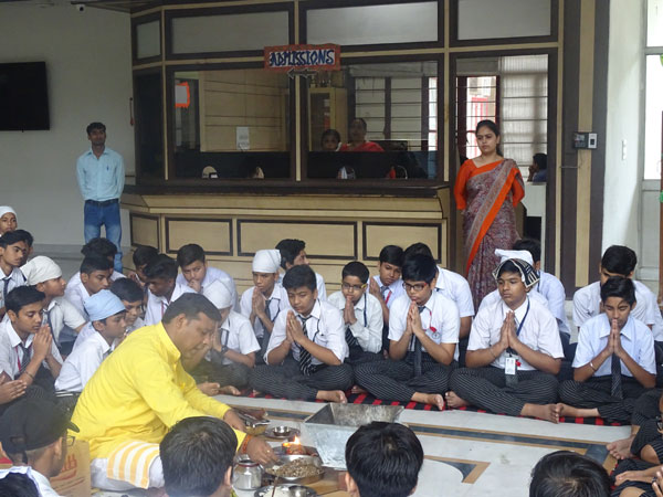 Atmosphere of Spirituality by Hawan of class IX