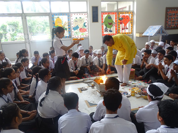 Atmosphere of Spirituality by Hawan of class IX