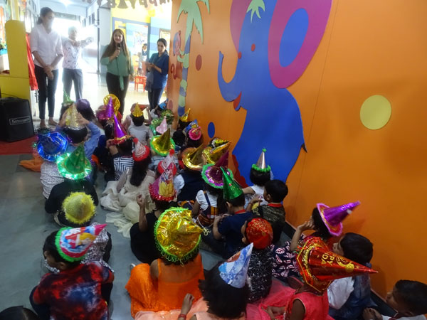 Mock Birthday Party by Mont Students