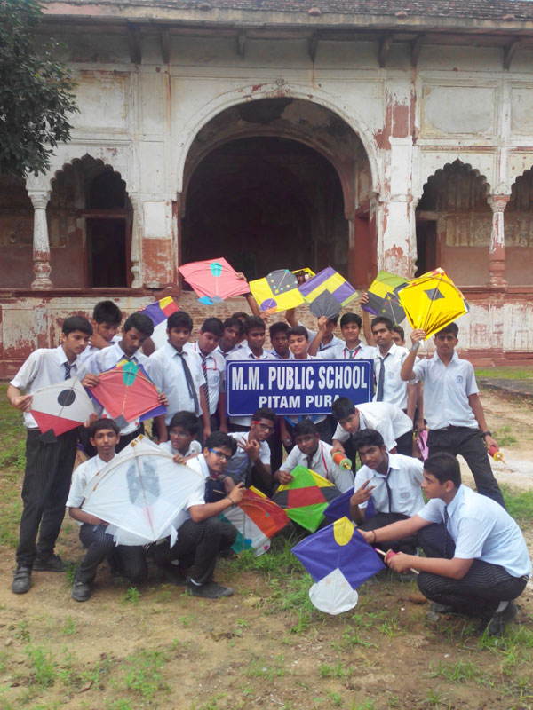 KITE FLYING COMPETITION