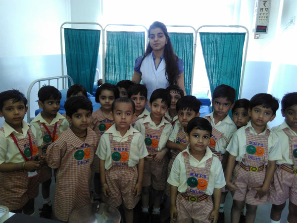 School Tour by Tiny Tots