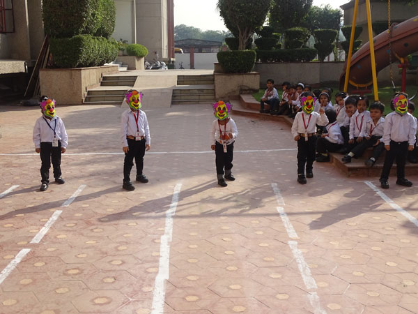 Clown Race by Mont Students