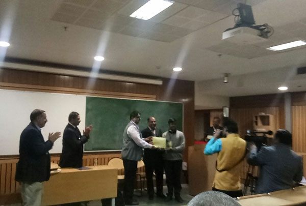 MMPian winning on IIT Delhi Stage