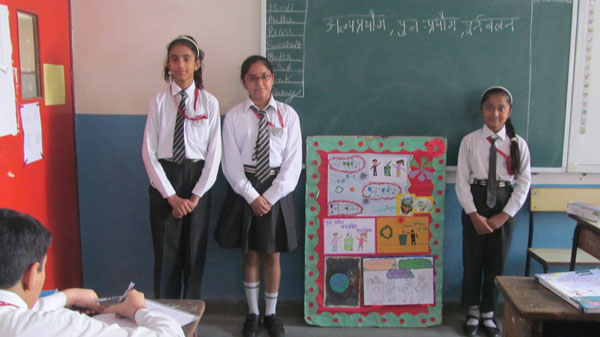 Report writing by Hindi Club
