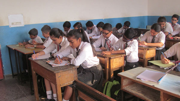 Report writing by Hindi Club