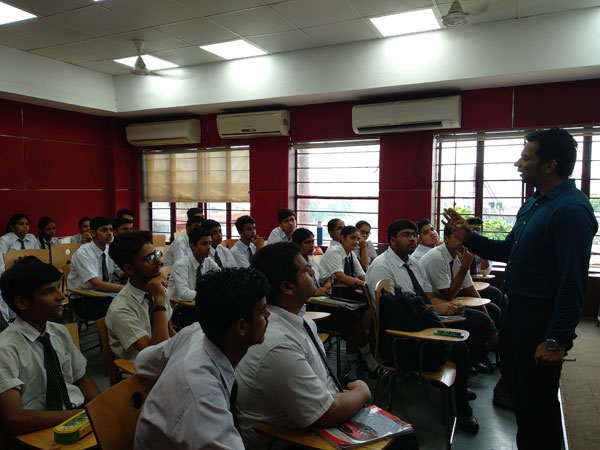 Career counseling session for students
