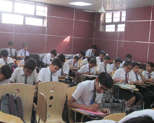 Lekhan Pratiyogita by Hindi Club
