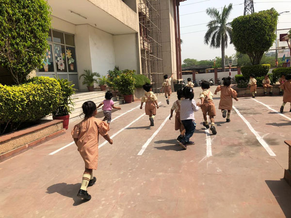 Tour around the School for classes Pre-Primary classes
