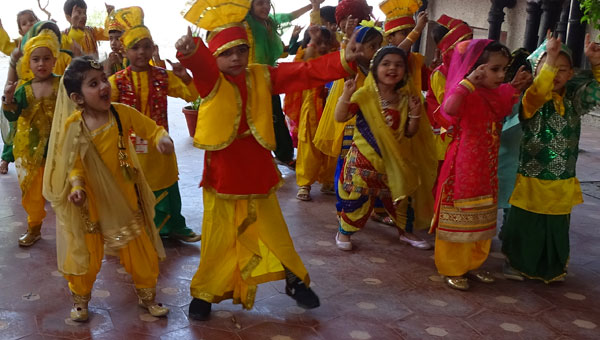 Baisakhi Celebration by Mont Students
