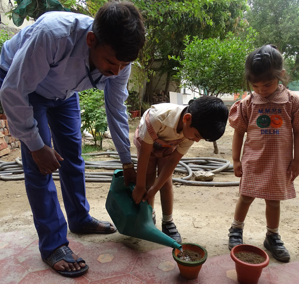 Earth Day Celebration by Mont Students 