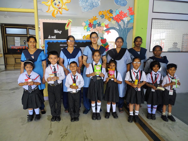 Celebration of International Labour Day by Mont students