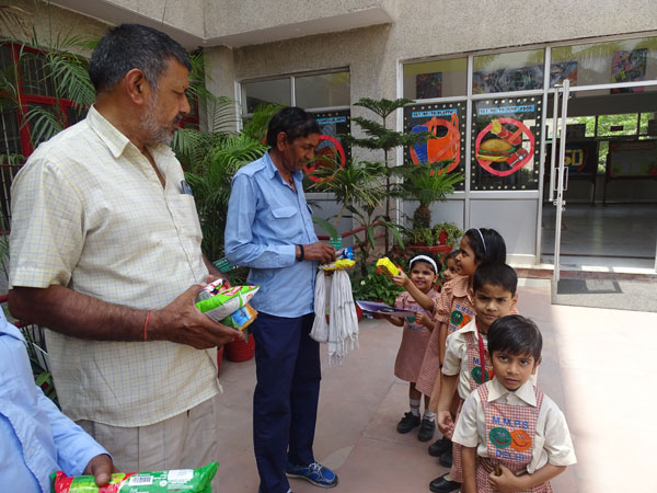 Celebration of International Labour Day by Mont students