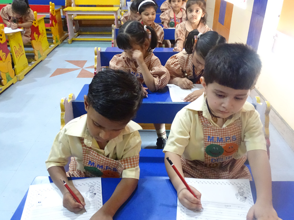 English Calligraphy Activity 