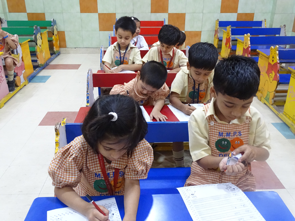 English Calligraphy Activity 